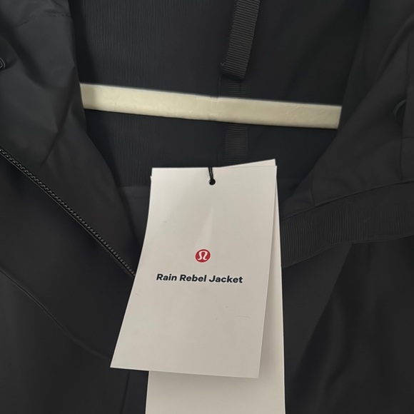 Lululemon Rain Rebel Jacket Black Sz 8 - Picture 2 of 7